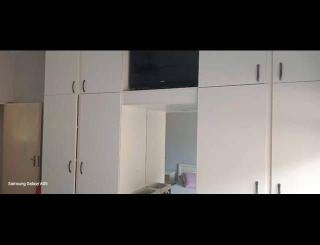 2 BEDROOM SECTIONAL TITLE FOR SALE IN RAMSGATE